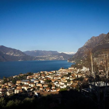 Magic On The Lake - Panoramic Marone Bagian luar foto