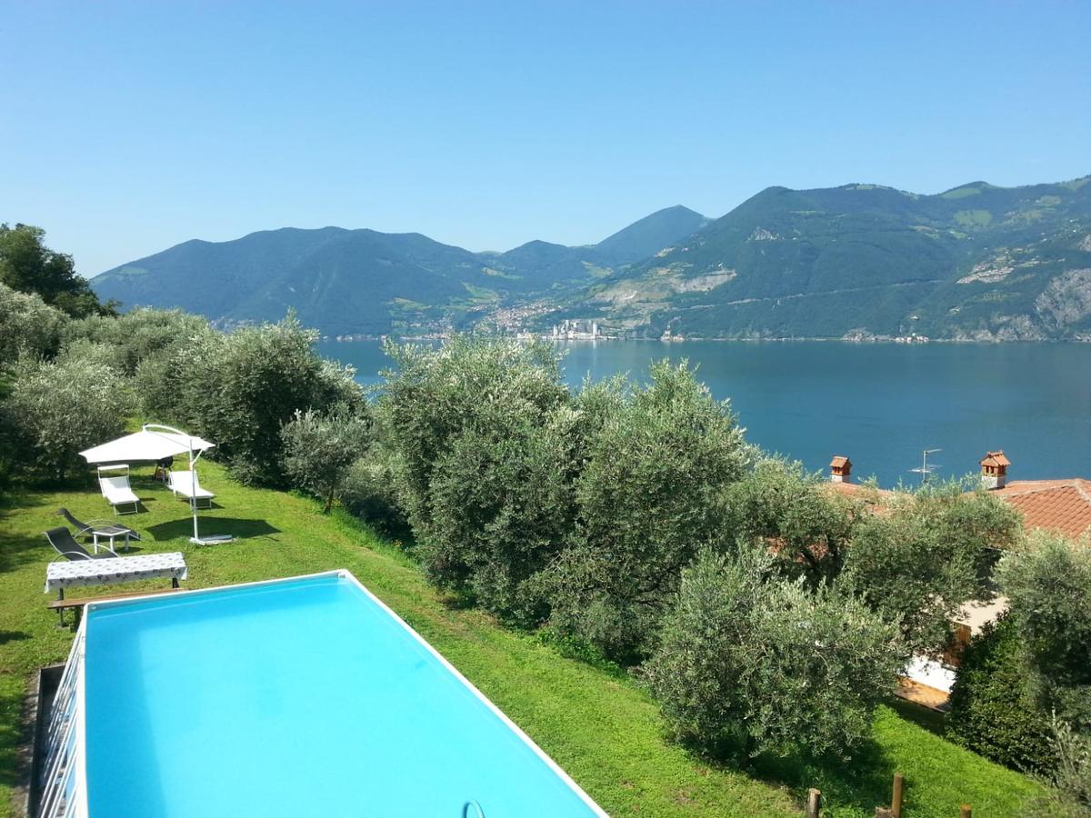 Magic On The Lake - Panoramic Marone Bagian luar foto